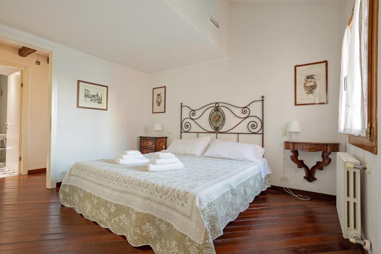 Rialto Canal View Apartment Venedig Exteriör bild